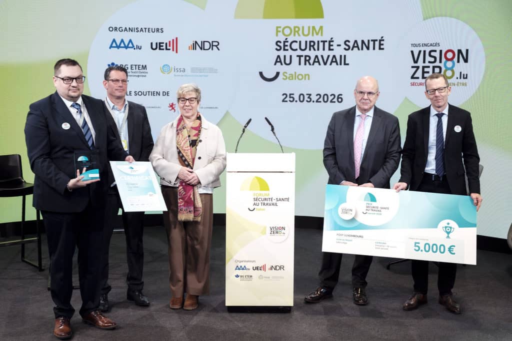 Remise du Prix au lauréat POST Luxembourg